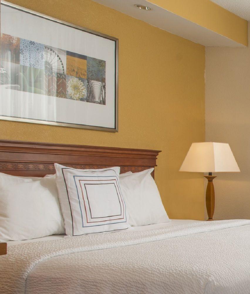 Fairfield Inn & Suites By Marriott Williamsburg Exteriör bild