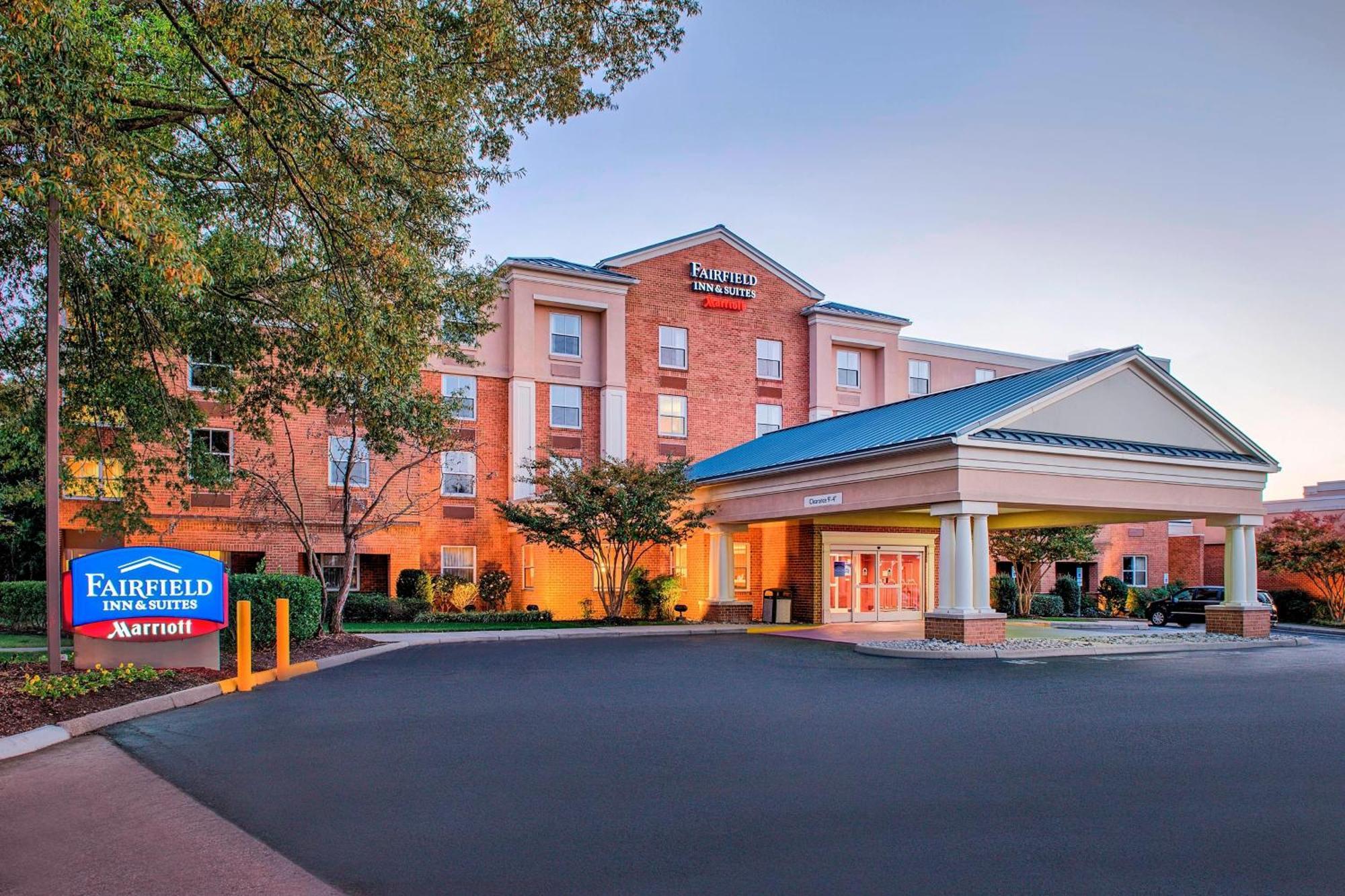 Fairfield Inn & Suites By Marriott Williamsburg Exteriör bild