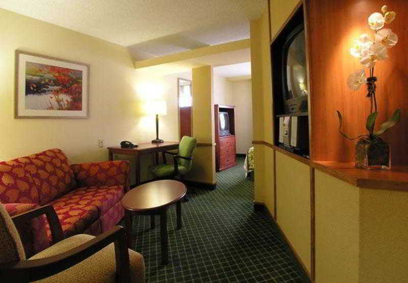 Fairfield Inn & Suites By Marriott Williamsburg Exteriör bild