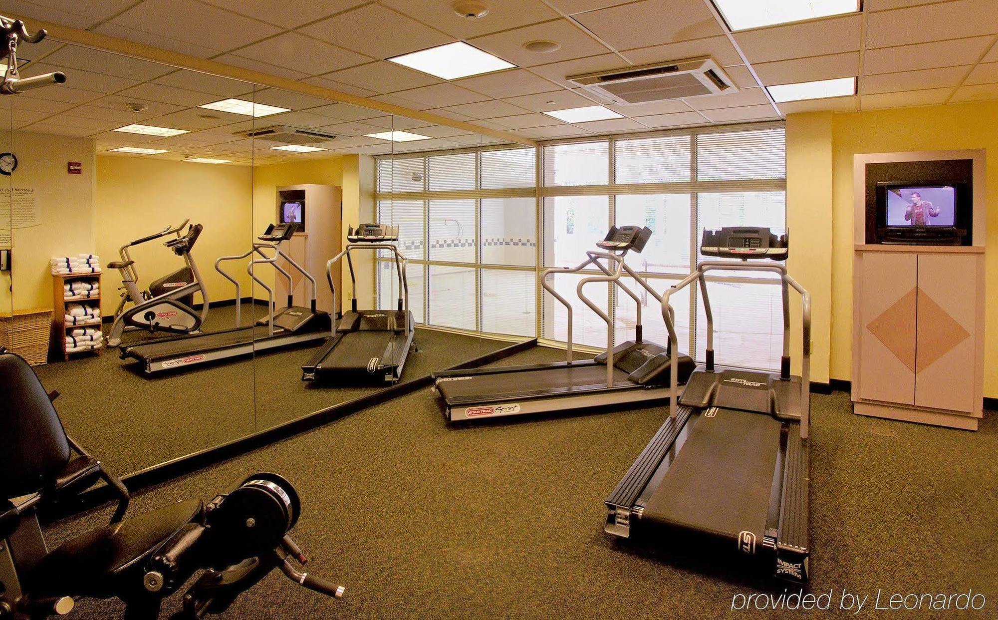 Fairfield Inn & Suites By Marriott Williamsburg Exteriör bild